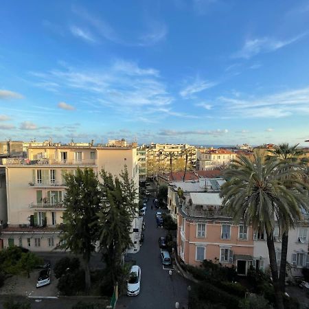 Casa Vacanze Nido Al Mare Sanremo Exteriör bild